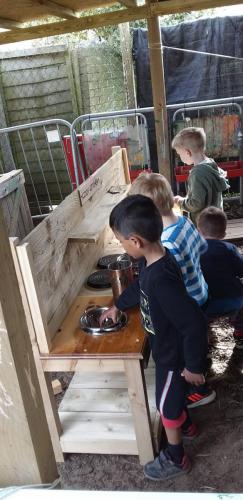 Manufacture and installation of a Mudkitchen for Littlehampton Toddlers Group.